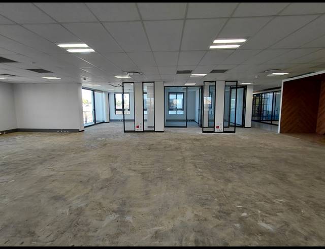 473M² OFFICE TO LET IN MAGALIESSIG